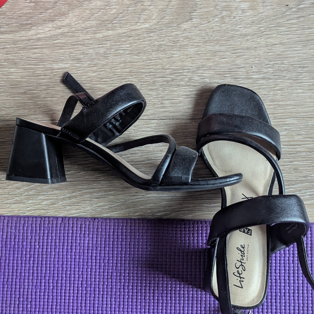 Cute Heel Black Sandals 8